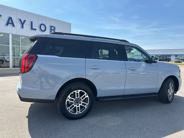 Used 2026 Ford Expedition Active image 20