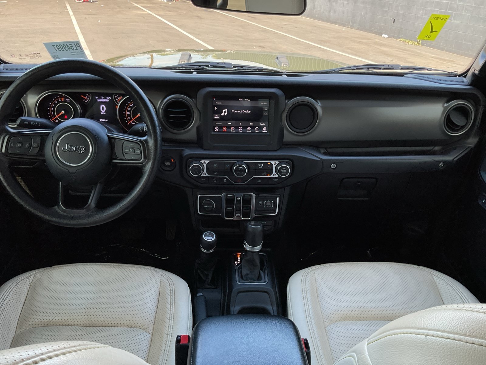 Used 2023 Jeep Gladiator Sport AWD/4WD image 15