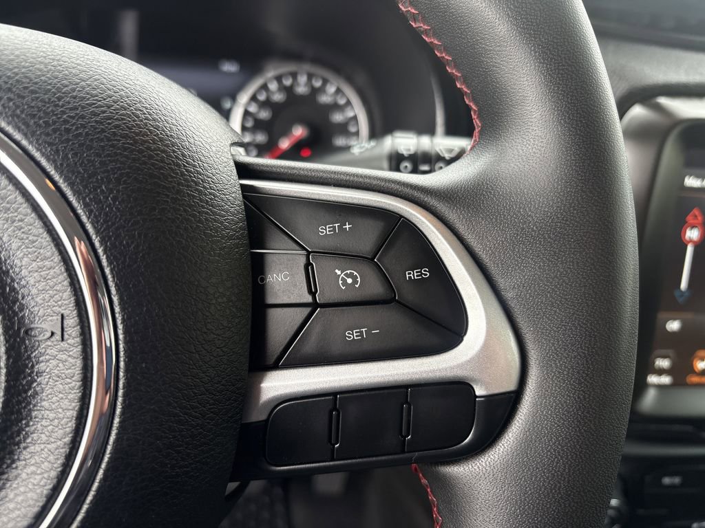 Used 2023 Jeep Renegade Trailhawk image 15