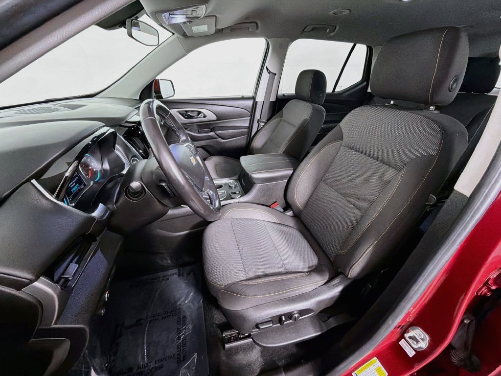 Used 2018 Chevrolet Traverse LT FWD image 20