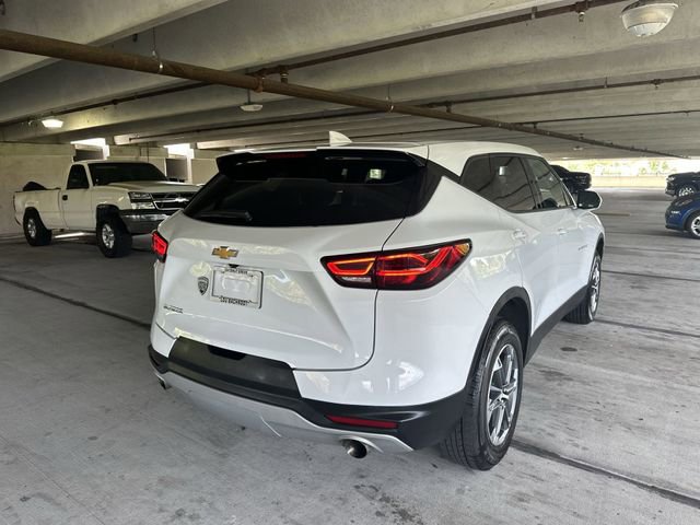 Used 2025 Chevrolet Blazer LT FWD image 37