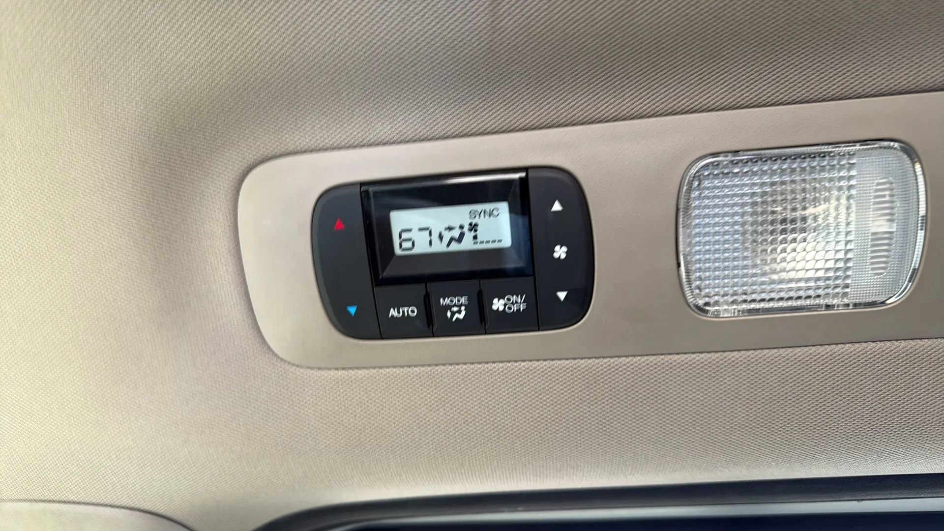 Used 2017 Honda Odyssey Touring Elite image 27