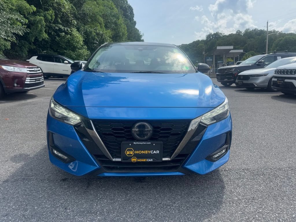 Used 2022 Nissan Sentra SR w/ Electronics Package FWD image 2