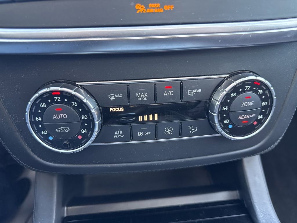 Used 2015 Mercedes-Benz GL 63 AMG 4MATIC image 24