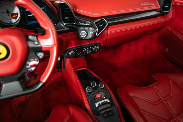Used 2014 Ferrari 458 Spider RWD image 19