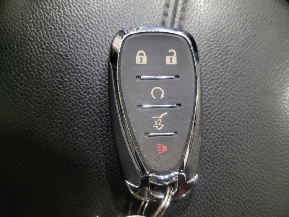 Used 2023 Chevrolet Equinox Premier AWD/4WD image 30
