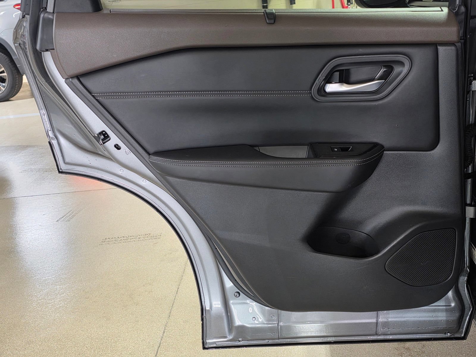 Used 2023 Nissan Rogue SV w/ SV Premium B Package AWD/4WD image 10