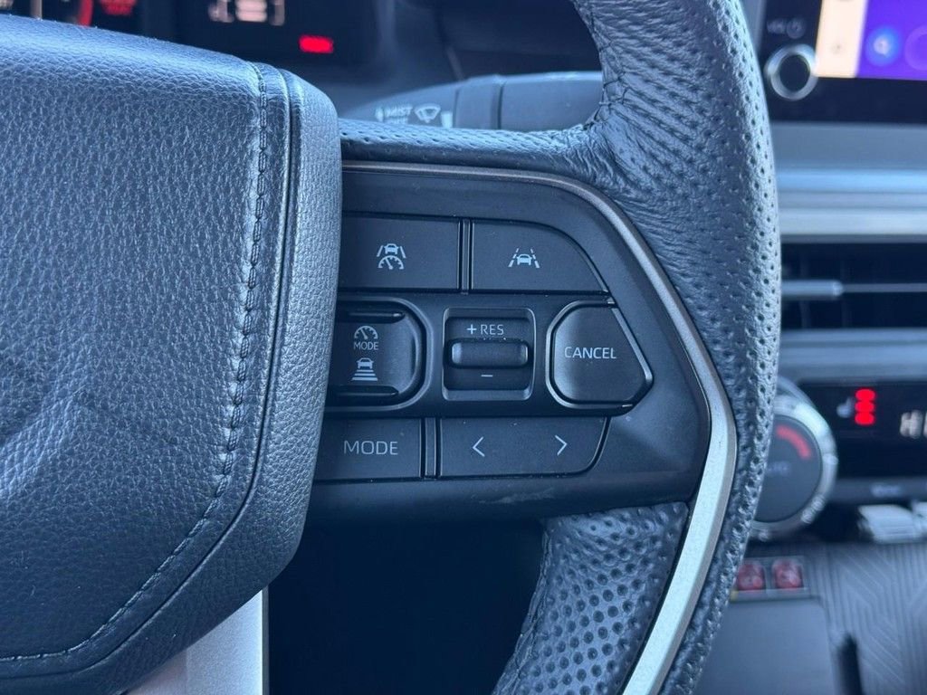 Certified 2025 Toyota Tacoma SR5 image 19