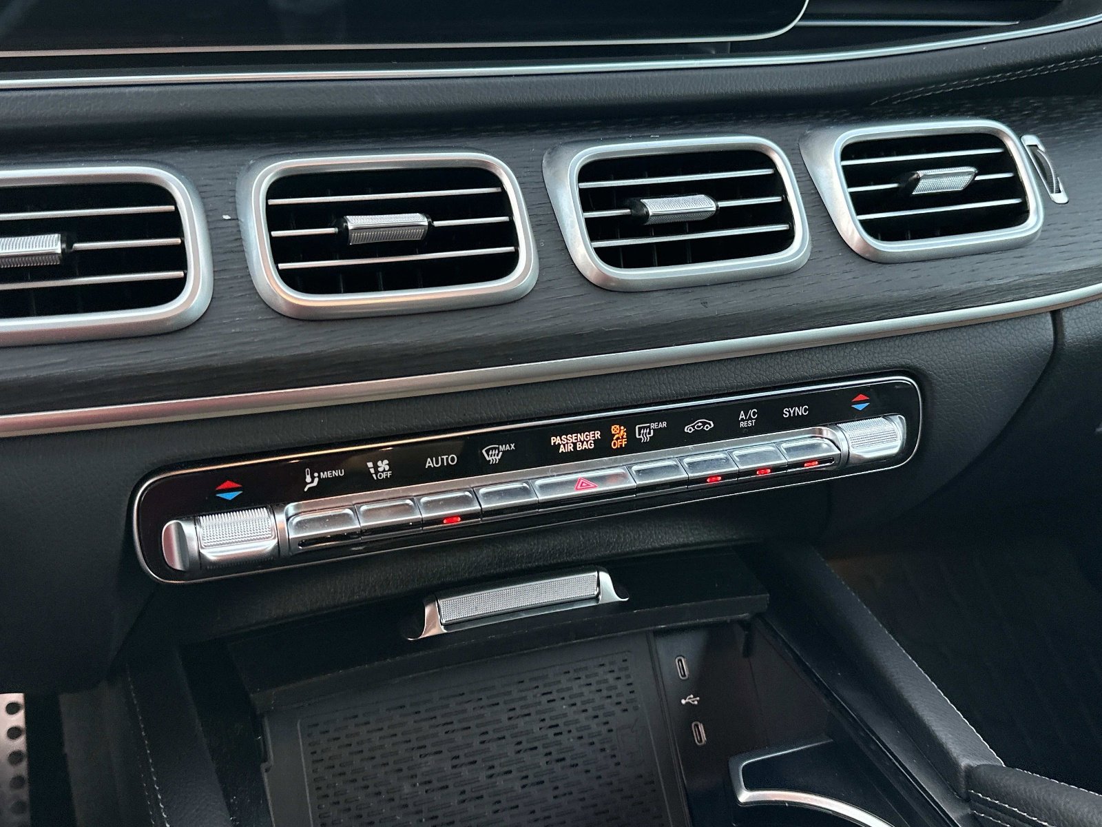 Certified 2025 Mercedes-Benz GLS 450 4MATIC image 23