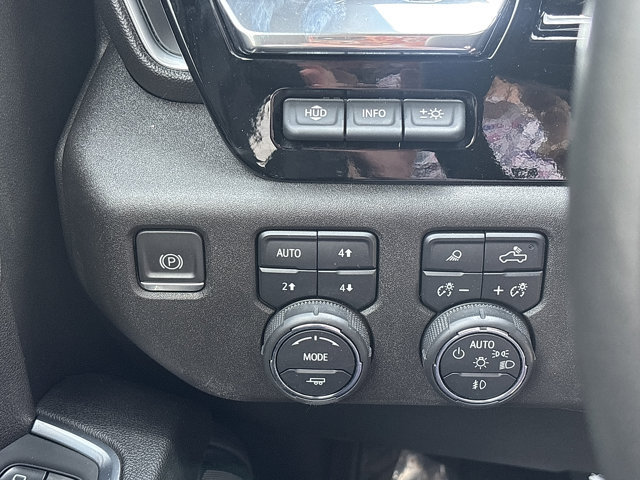 Used 2024 Chevrolet Silverado 2500 High Country w/ High Country Premium Package AWD/4WD image 39