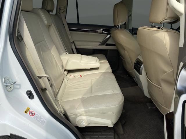 Used 2016 Lexus GX 460 w/ Premium Package AWD/4WD image 40