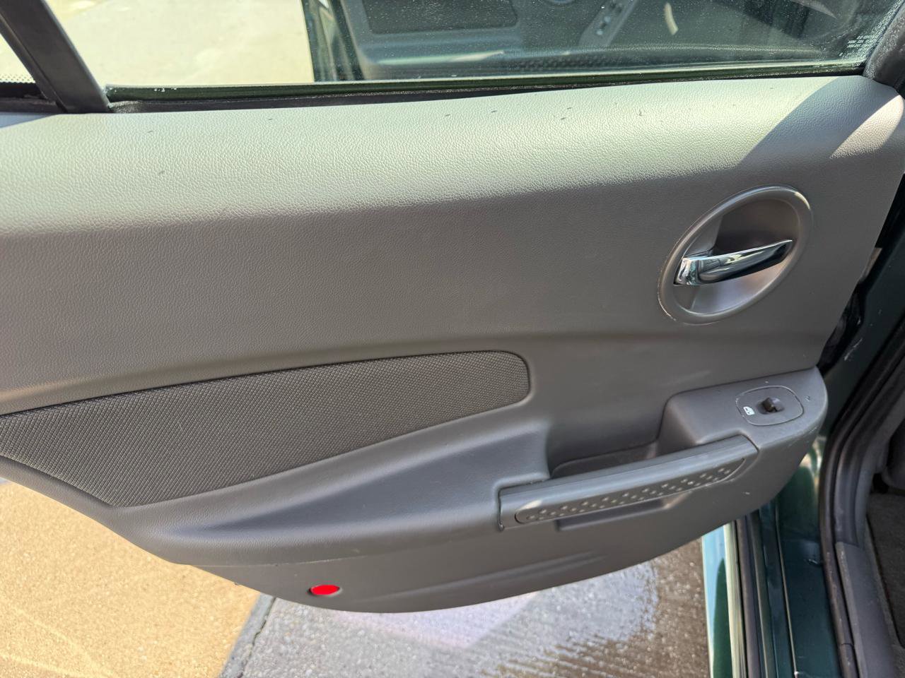 Used 2004 Pontiac Grand Prix GT2 w/ Leather Trim Pkg image 15
