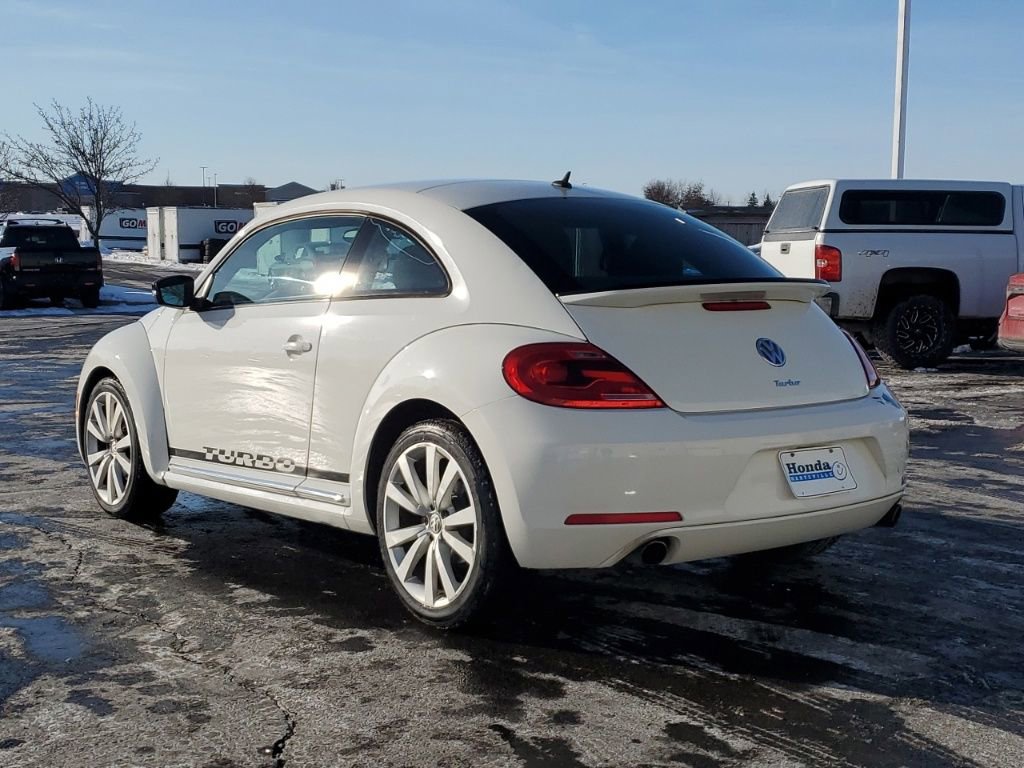 Used 2012 Volkswagen Beetle 2.0T image 5