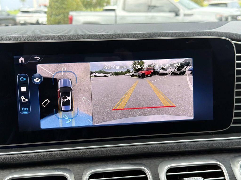 Used 2025 Mercedes-Benz GLE 450 4MATIC w/ Winter Package image 25