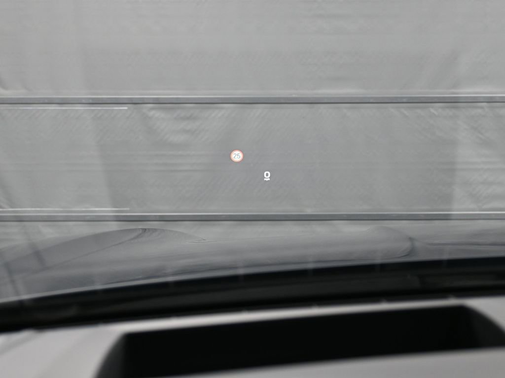 New 2025 Porsche Cayenne Turbo image 21