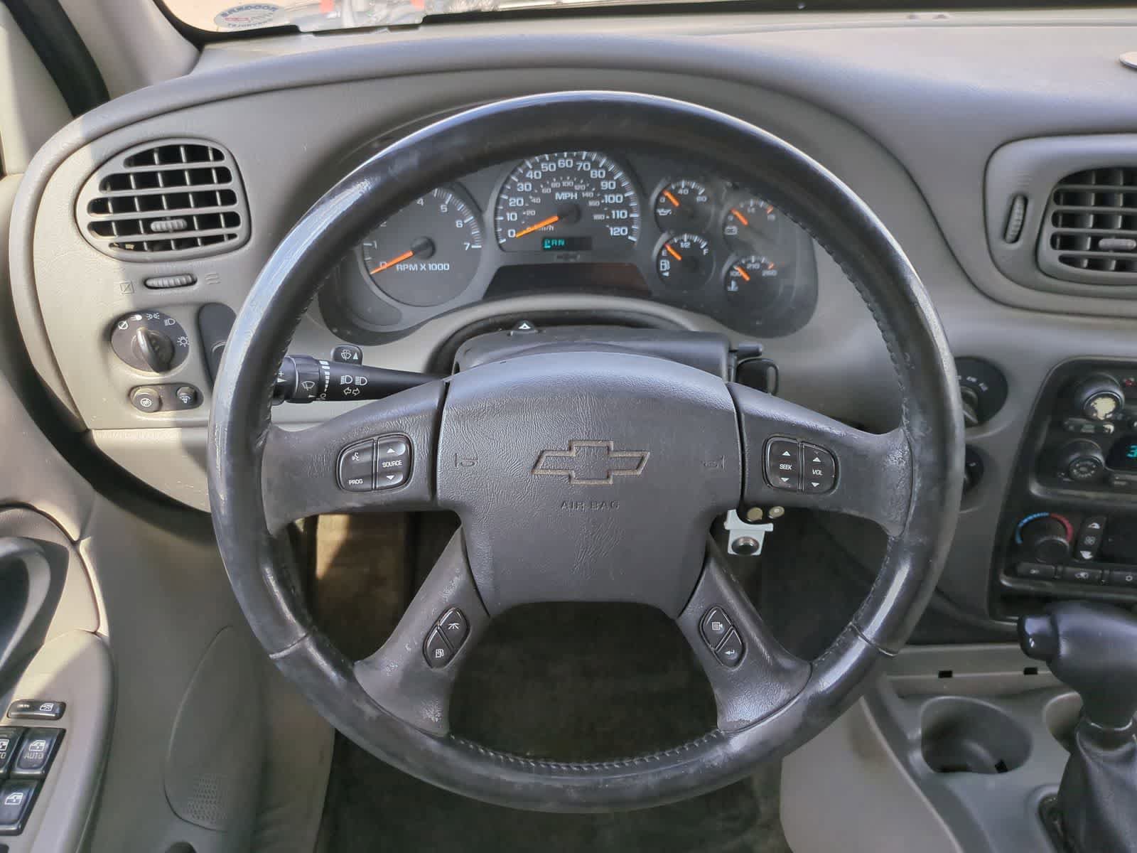 Used 2004 Chevrolet TrailBlazer LT w/ LT Preferred Equipment Group AWD/4WD image 22