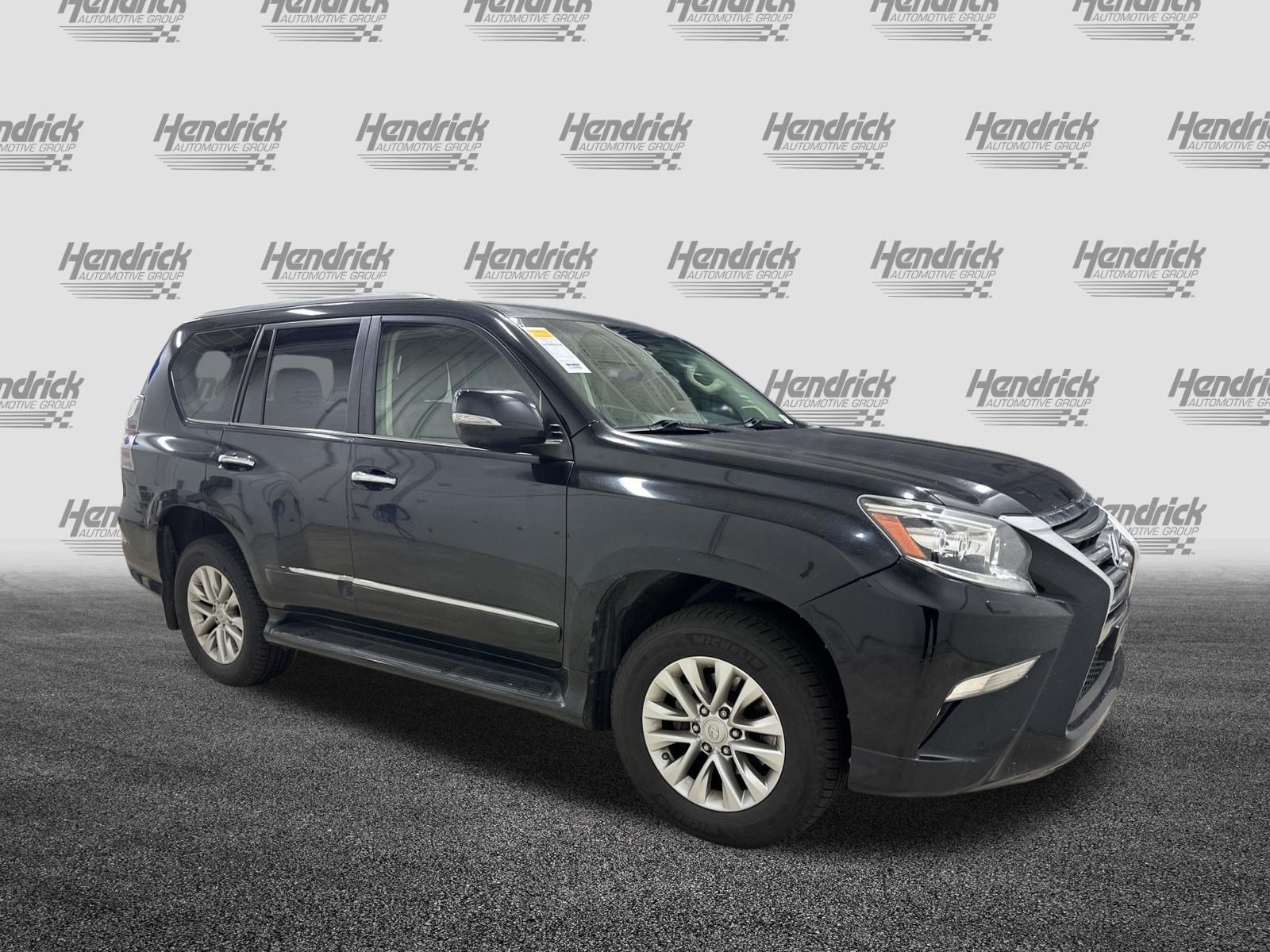Used 2017 Lexus GX 460 AWD/4WD image 2