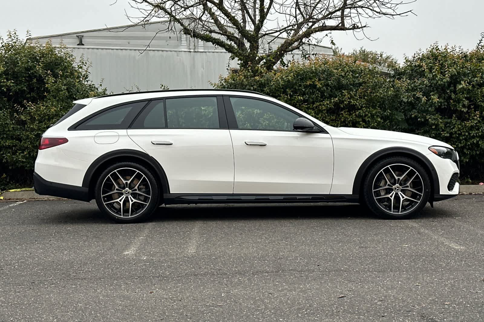 New 2026 Mercedes-Benz E 450 4MATIC All-Terrain Wagon image 2