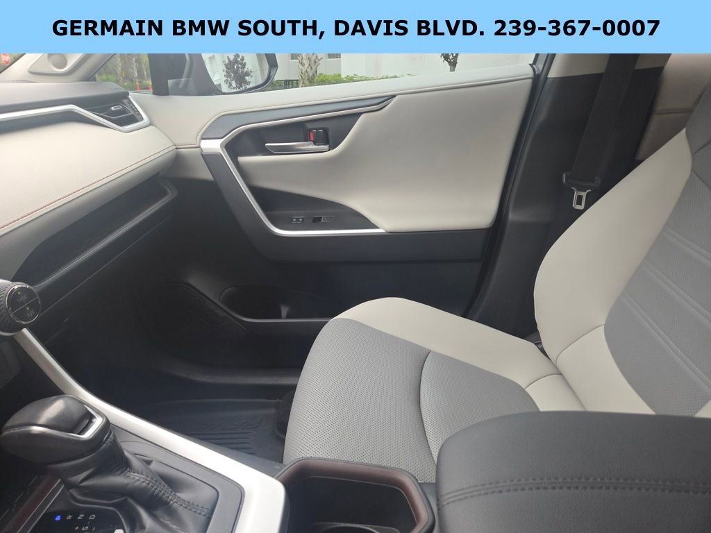 Used 2023 Toyota RAV4 Limited image 37