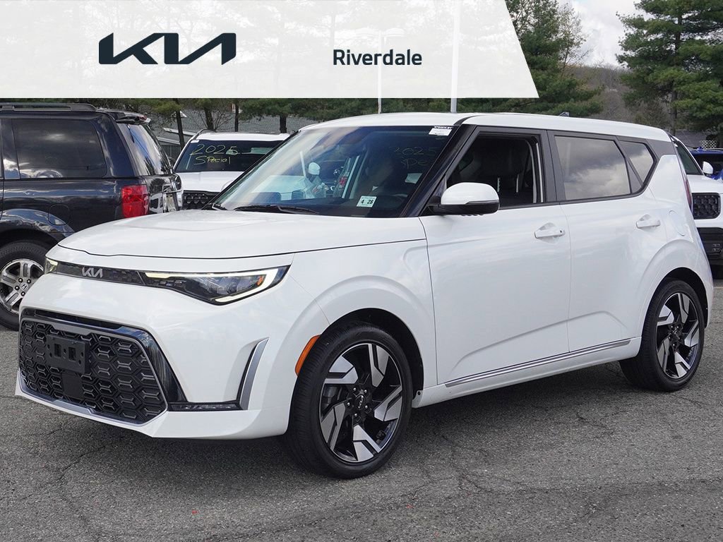 Used 2023 Kia Soul GT-Line w/ GT-Line Technology Package image 9