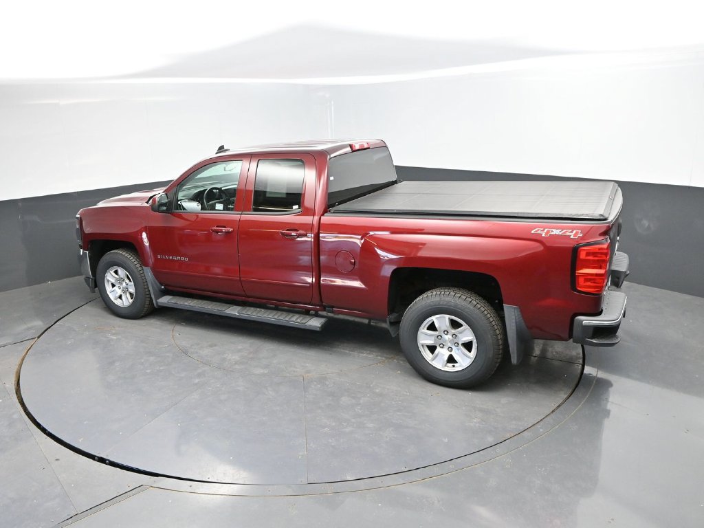 Used 2017 Chevrolet Silverado 1500 LT w/ All Star Edition AWD/4WD image 32
