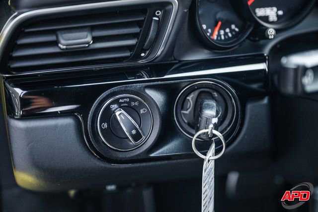 Used 2018 Porsche 911 Carrera T image 65