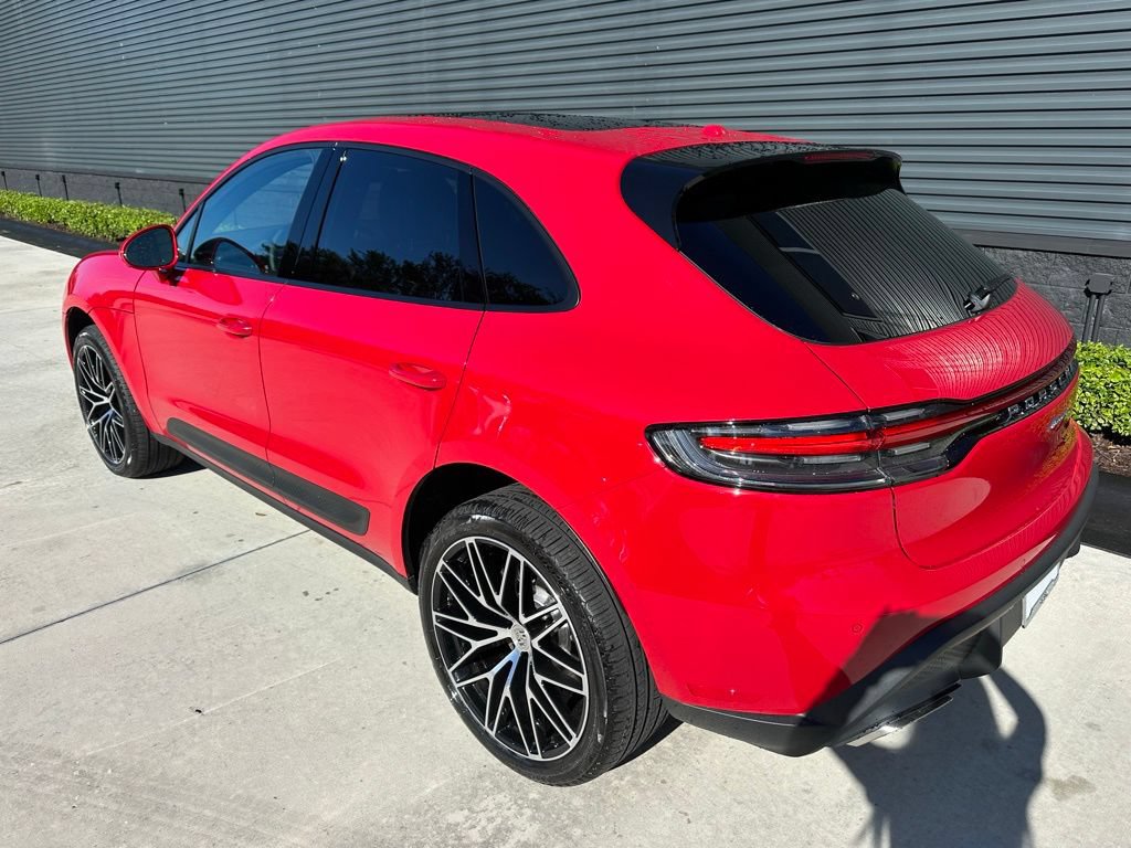 Certified 2026 Porsche Macan Turbo AWD/4WD image 3