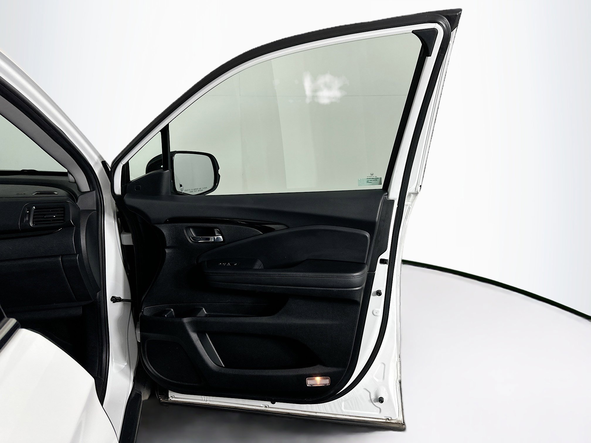 Used 2021 Honda Pilot Touring image 35