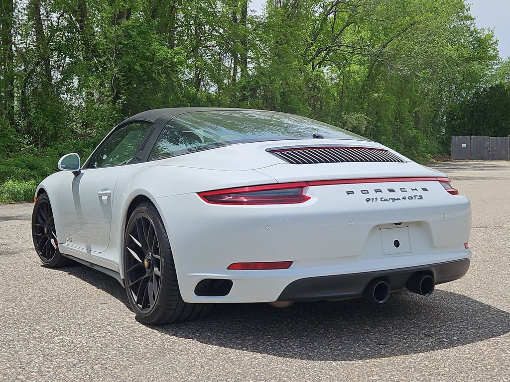 Certified 2019 Porsche 911 Targa 4 GTS AWD/4WD image 3