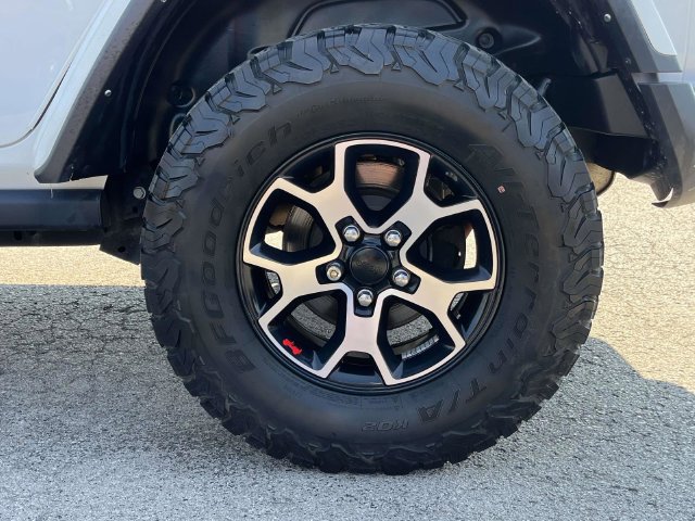 Used 2021 Jeep Wrangler Unlimited Rubicon AWD/4WD image 11