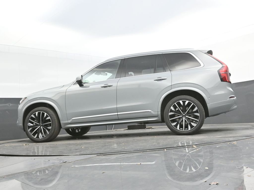 New 2026 Volvo XC90 B6 Plus w/ Protection Package Premier image 28