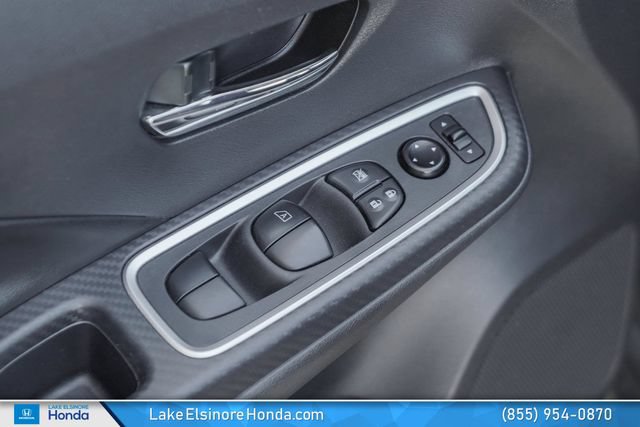 Used 2024 Nissan Versa SR FWD image 15