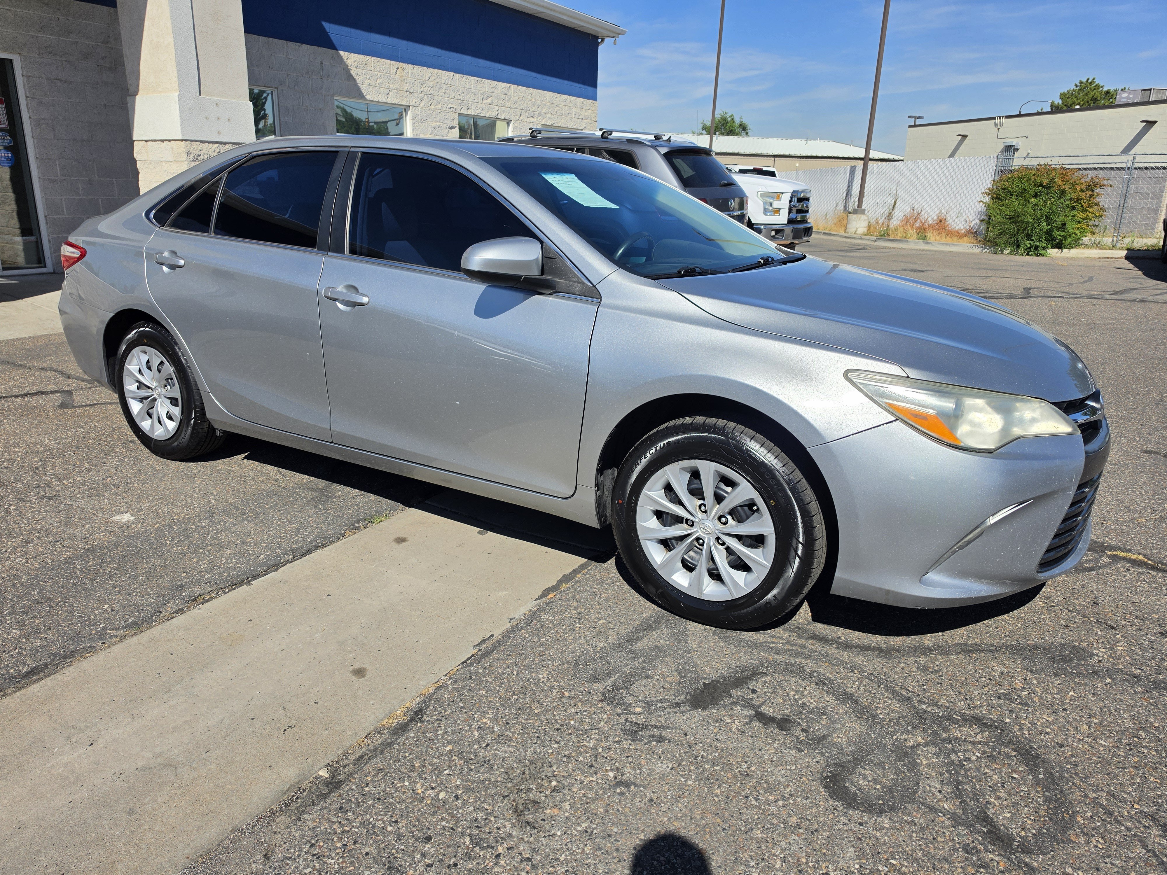 Used 2017 Toyota Camry LE FWD image 9