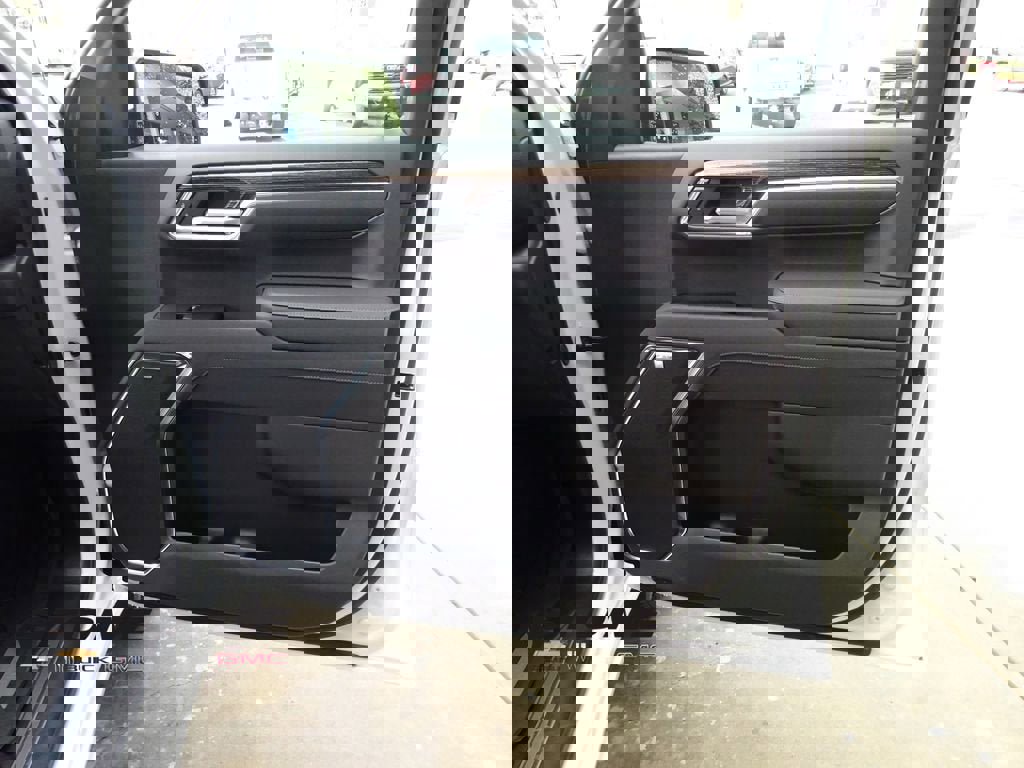 New 2026 GMC Sierra 1500 Elevation image 30