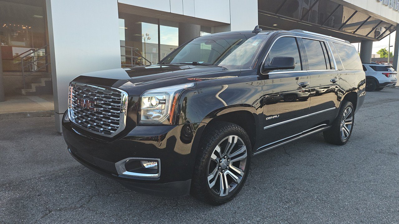 Used 2019 GMC Yukon XL Denali w/ Denali Ultimate Package RWD image 8