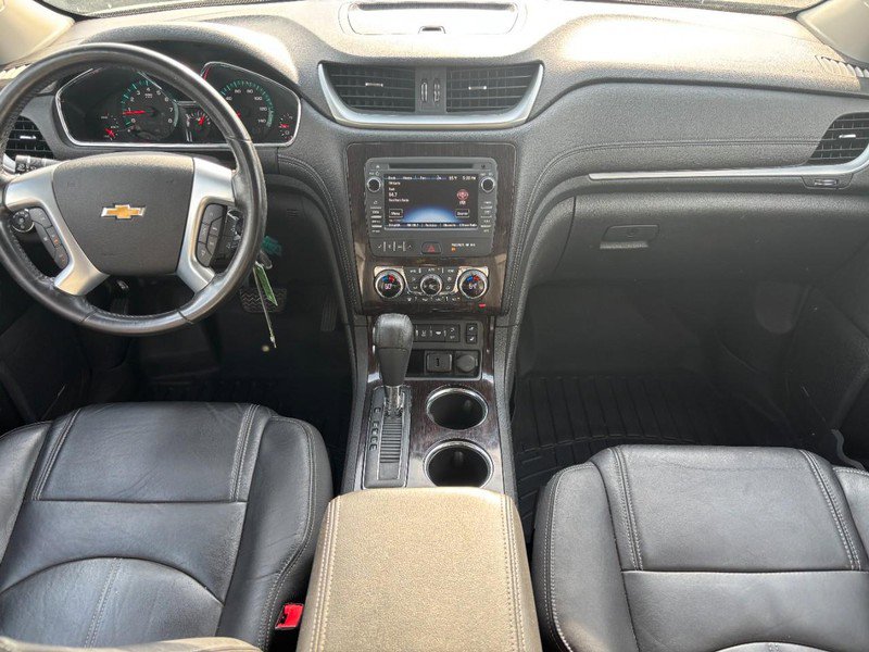 Used 2017 Chevrolet Traverse LT image 12