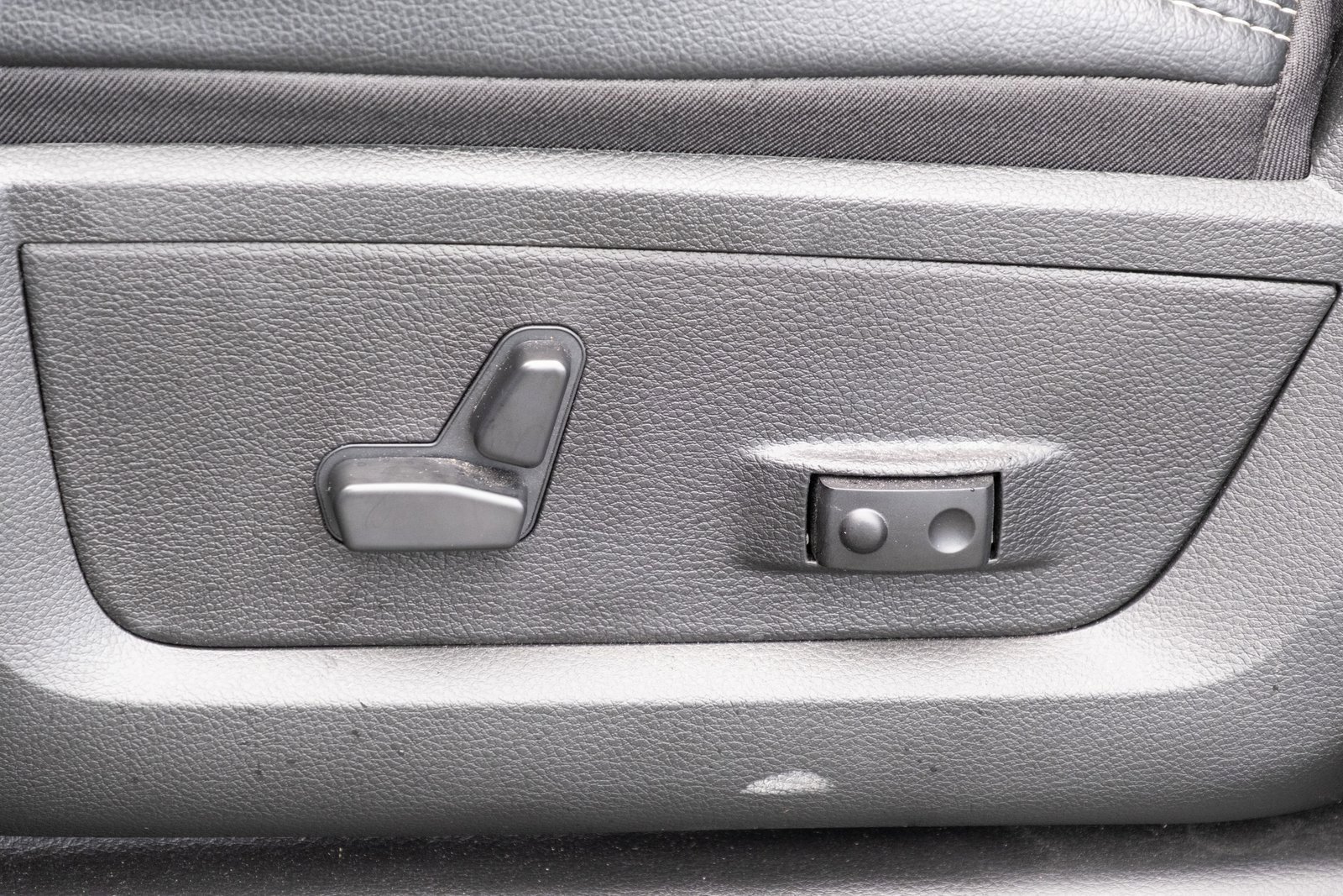 Used 2024 RAM 2500 Laramie w/ Night Edition image 13