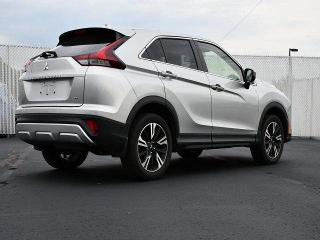Used 2024 Mitsubishi Eclipse Cross AWD image 7