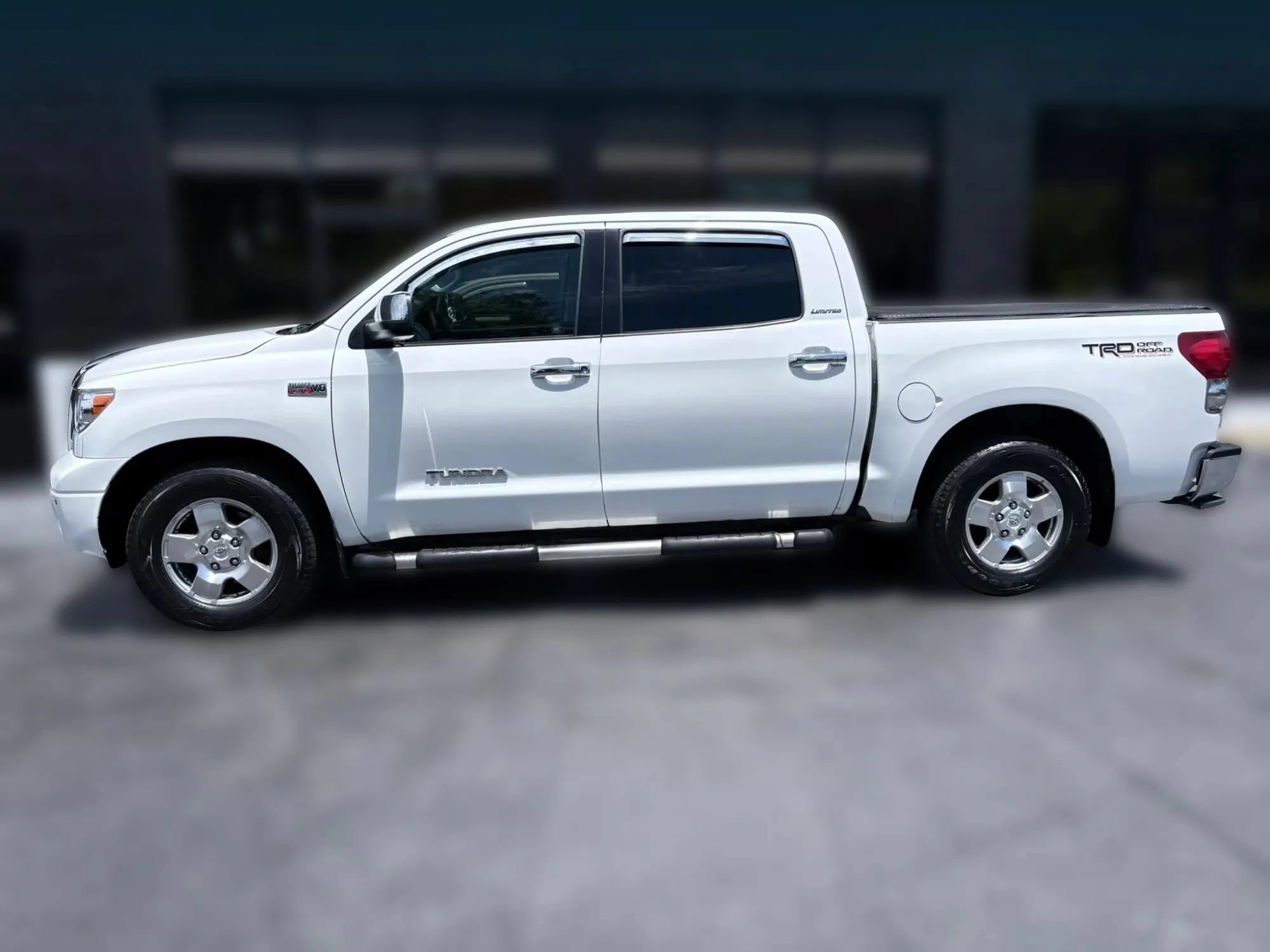 Used 2008 Toyota Tundra Limited AWD/4WD image 2