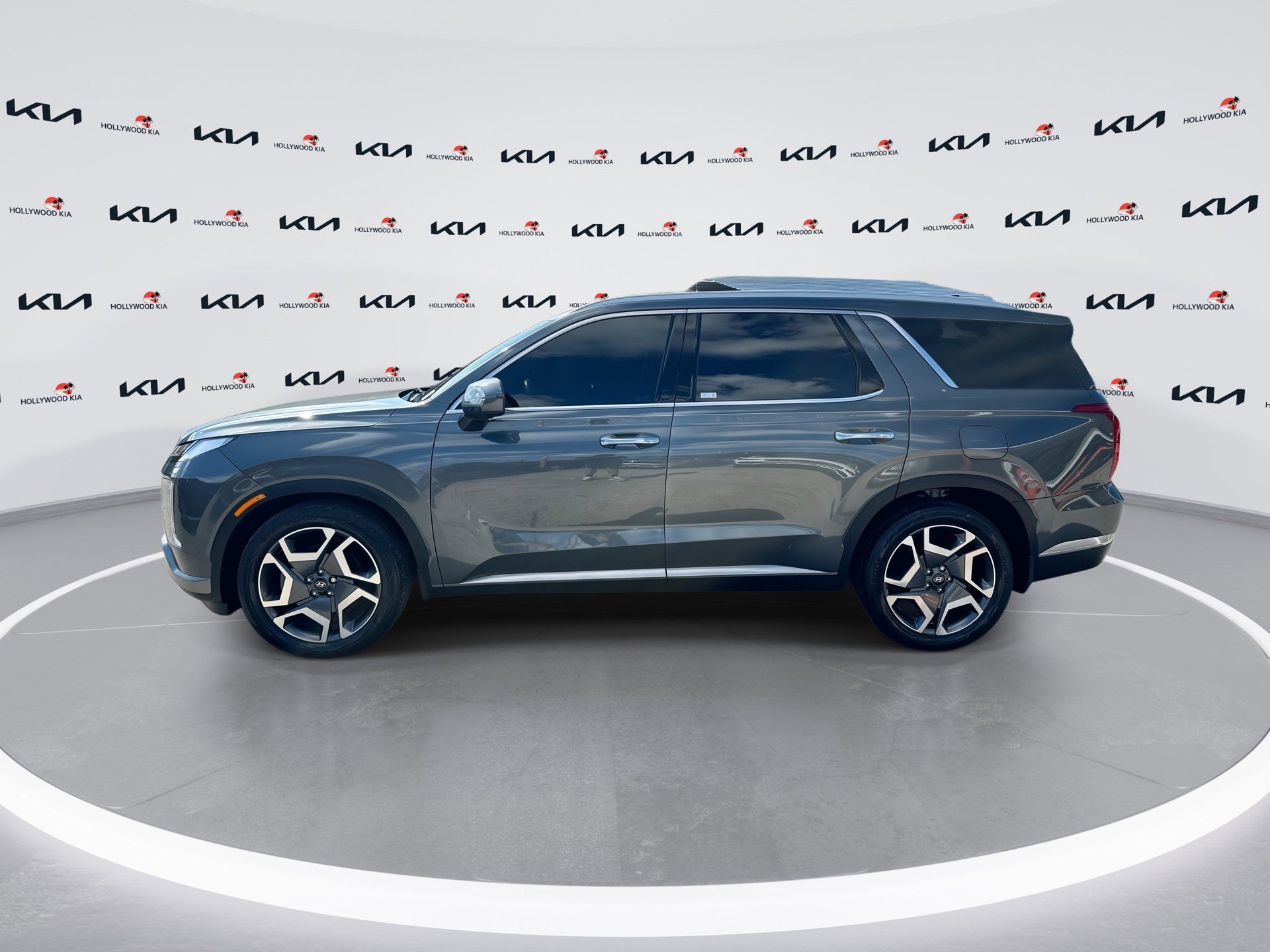 Used 2024 Hyundai Palisade Limited image 5