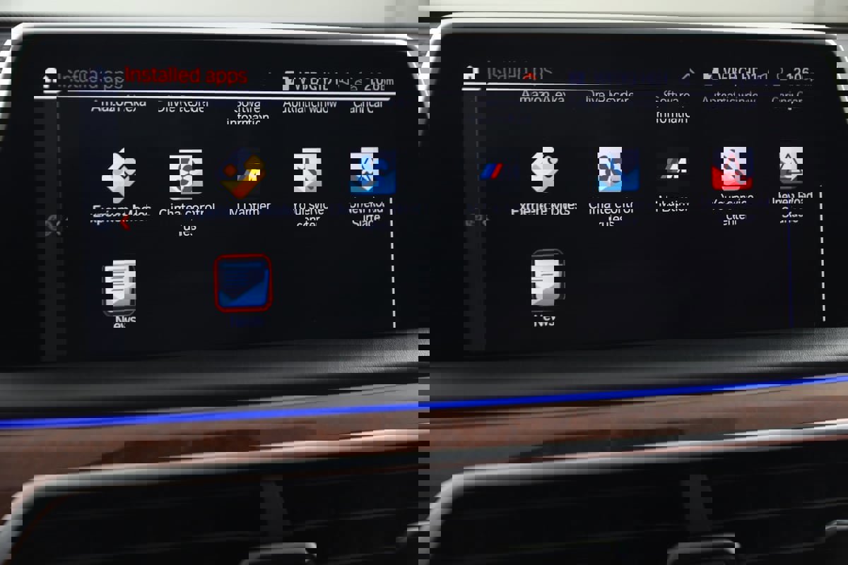 Used 2022 BMW ALPINA B7 xDrive w/ Luxury Rear Seating Package image 69