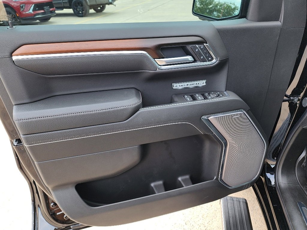 New 2026 GMC Sierra 1500 Denali w/ Denali Reserve Package image 16