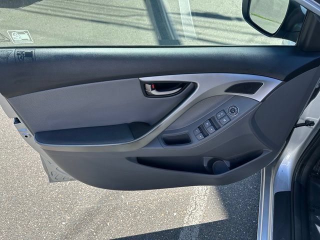 Used 2012 Hyundai Elantra Limited FWD image 14