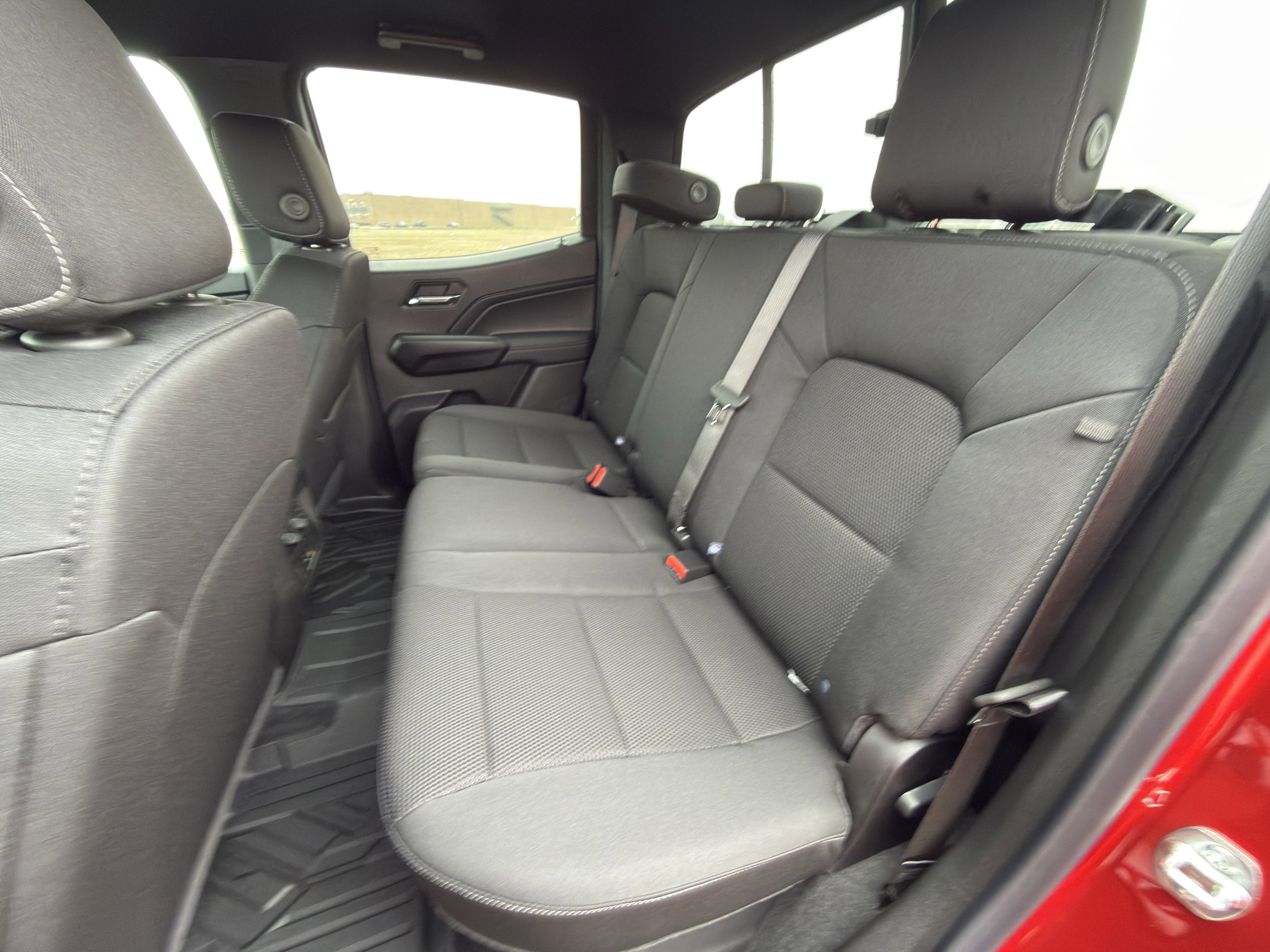 New 2026 GMC Canyon Elevation w/ Convenience Package image 16