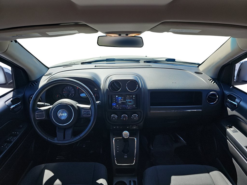 Used 2012 Jeep Compass Latitude FWD image 13