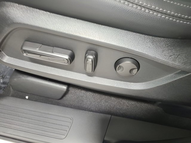 Used 2025 Honda Pilot Touring image 27