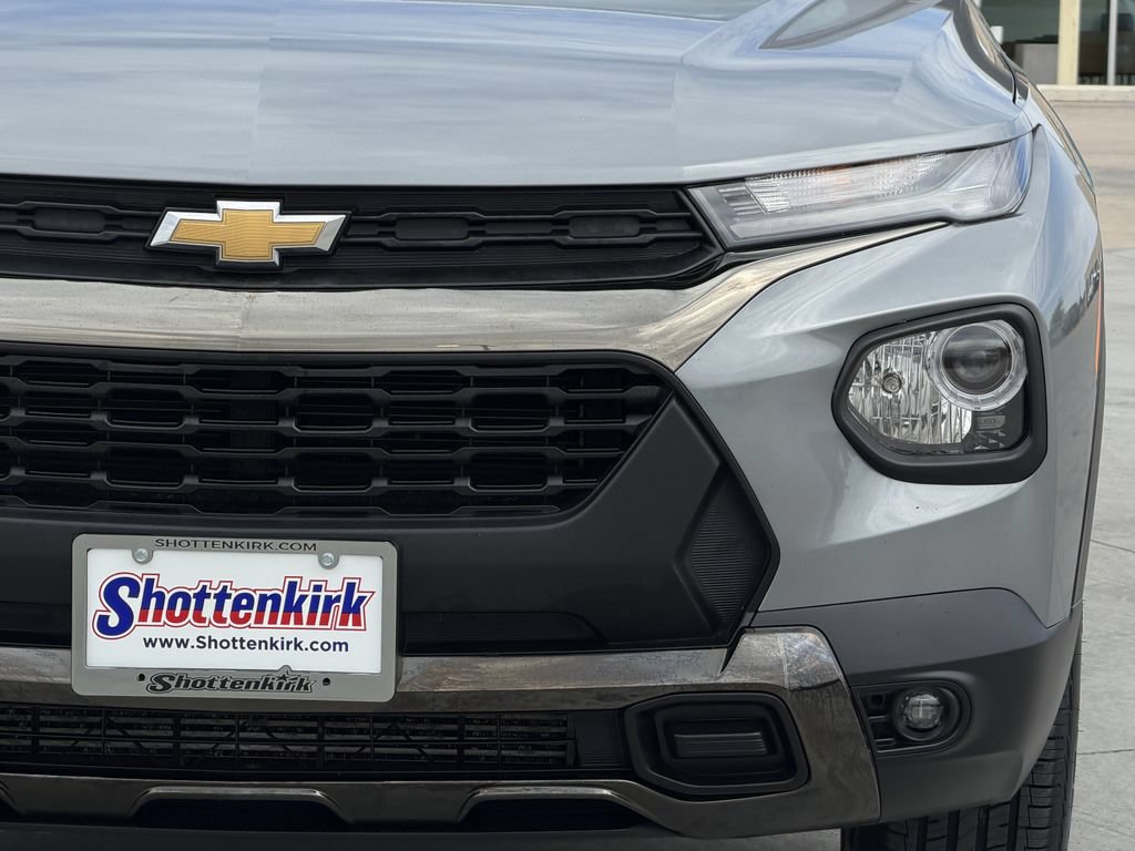 Used 2023 Chevrolet TrailBlazer ACTIV w/ Sun and Liftgate Package AWD/4WD image 8