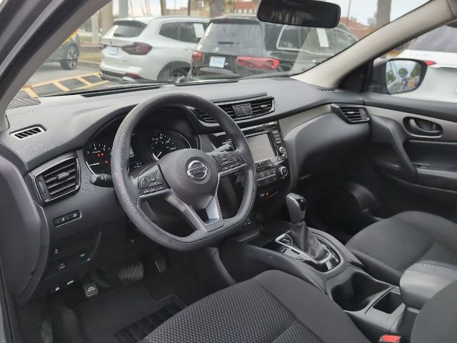 Used 2019 Nissan Rogue Sport S image 8