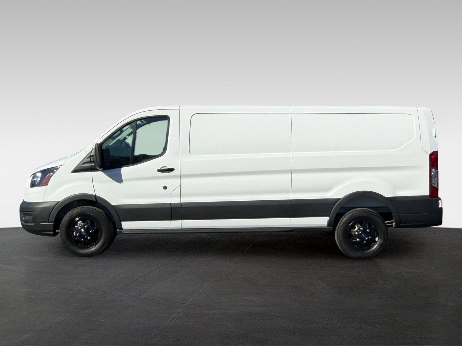 Used 2025 Ford Transit 250 Low Roof AWD image 8