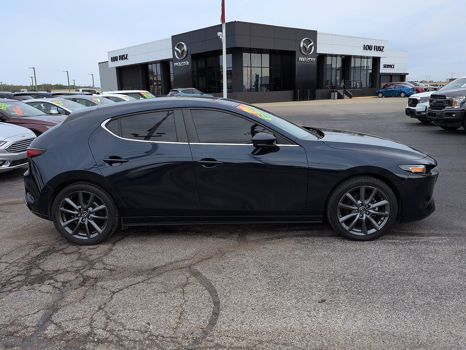 Used 2022 MAZDA MAZDA3 s image 2